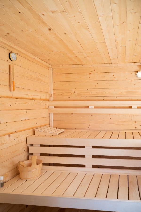 Zen-Bungalow No 1 Met Sauna En Hottub Rheezerveen Екстериор снимка