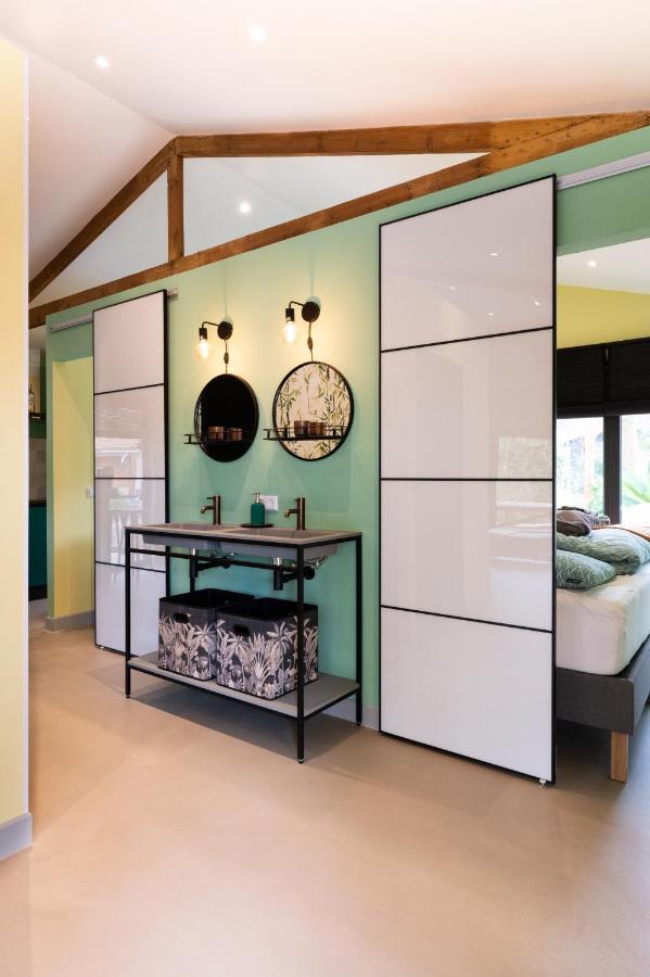Zen-Bungalow No 1 Met Sauna En Hottub Rheezerveen Екстериор снимка