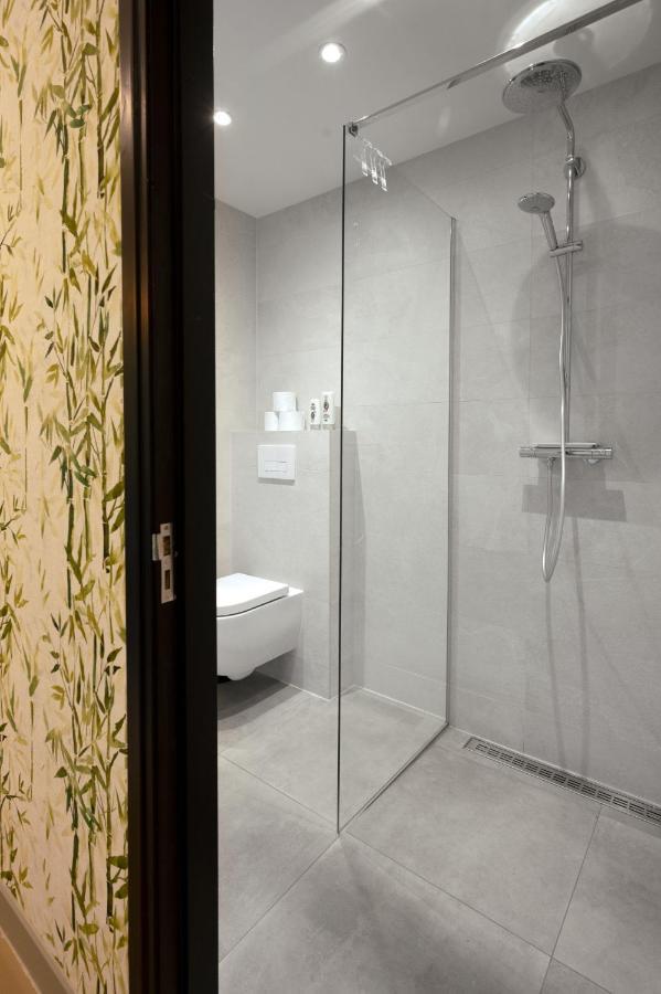 Zen-Bungalow No 1 Met Sauna En Hottub Rheezerveen Екстериор снимка