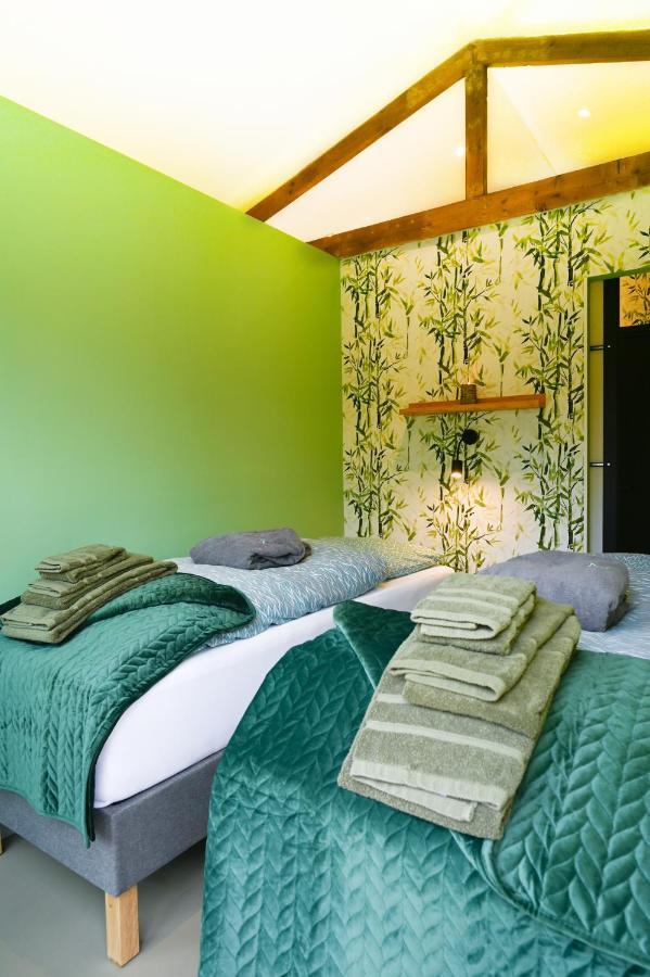 Zen-Bungalow No 1 Met Sauna En Hottub Rheezerveen Екстериор снимка